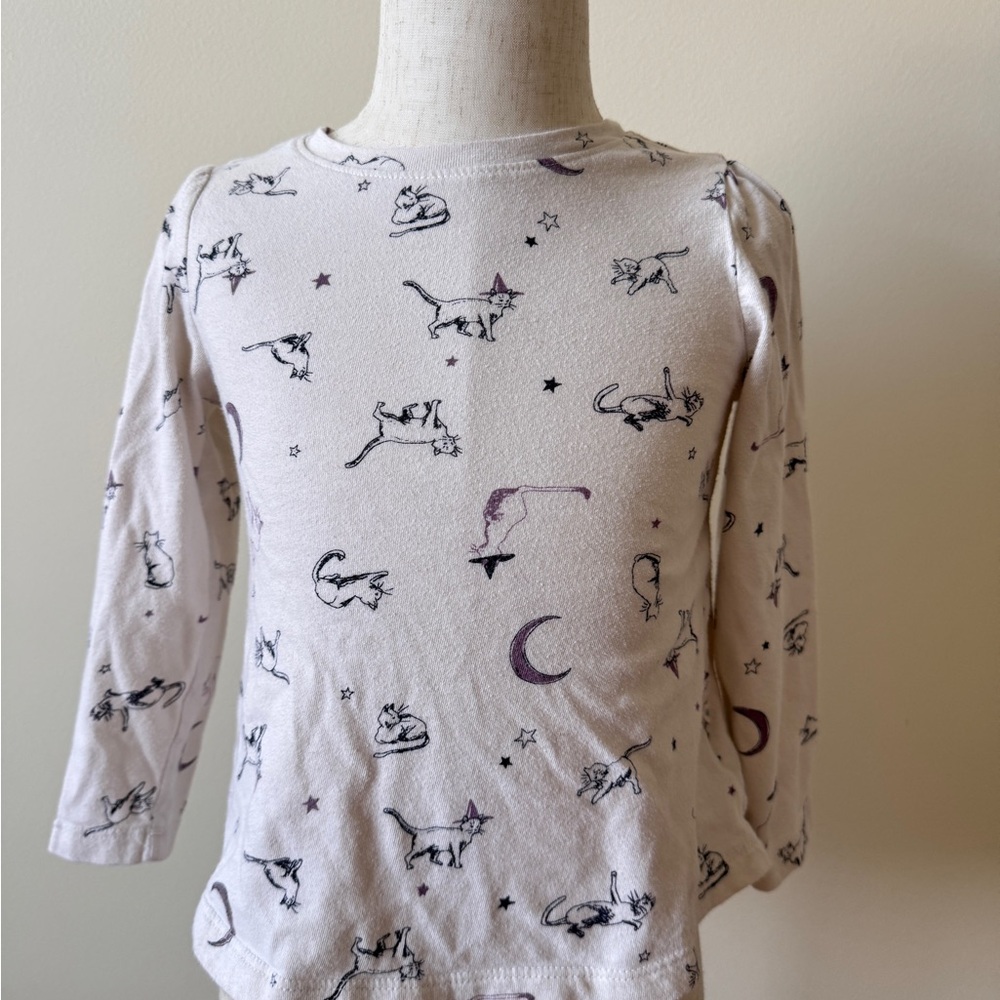 Usd 2 pack GAP Girls' Long Sleeve Tee in 4T Cute Cat & Moon Print Lavender